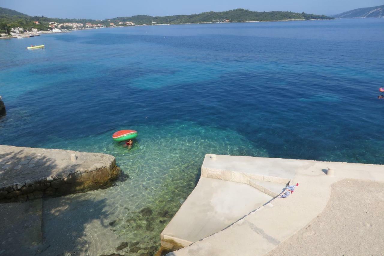 I&J Relaxing Beach Apartments Račišće Exterior foto